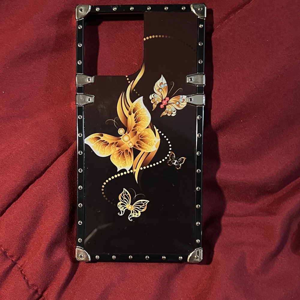 Butterfly Design Phone Case - Black and Gold